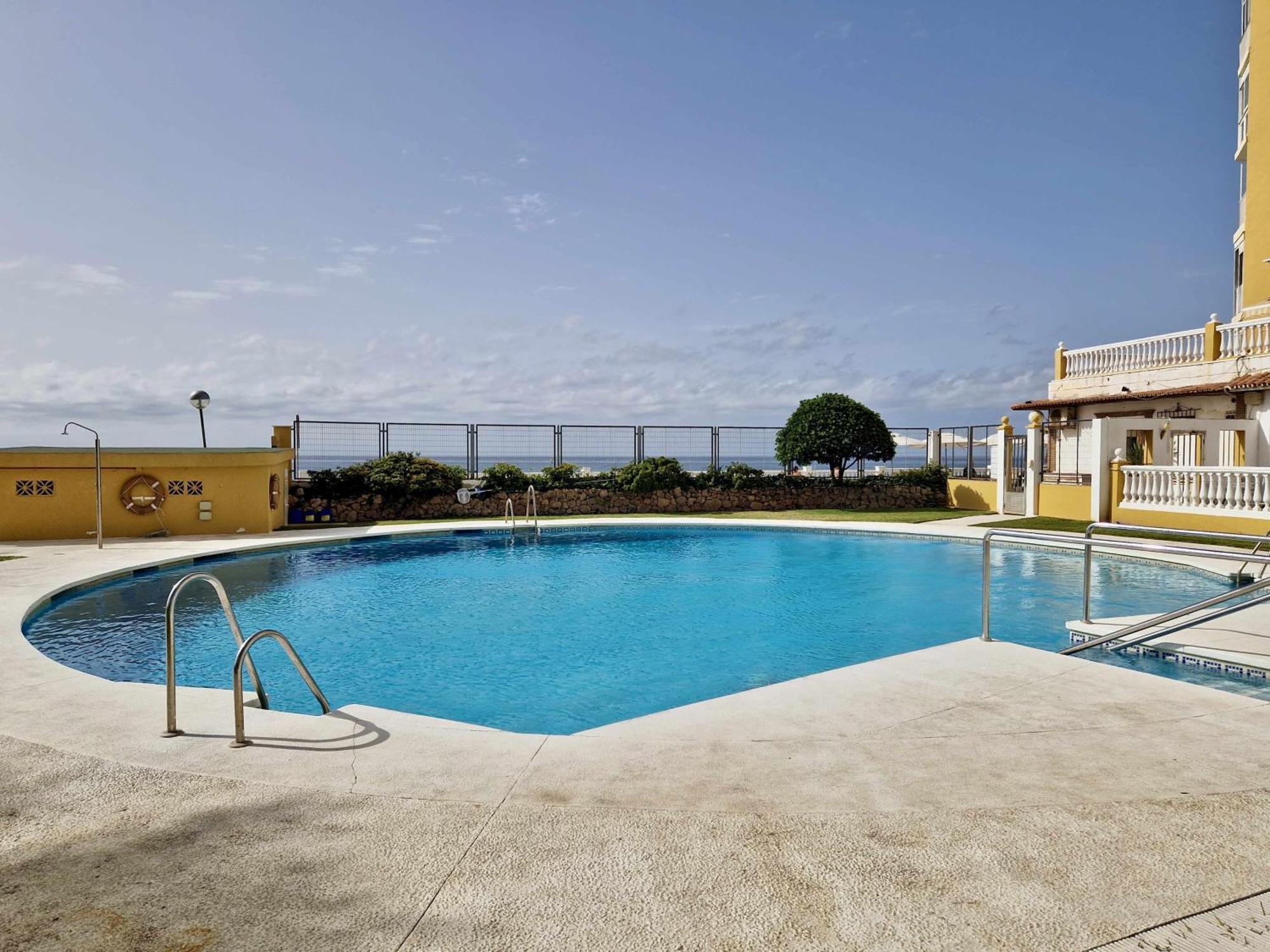 Апартаменти Sr Almirante 1ª Linea De Playa Sitio de Calahonda Екстер'єр фото