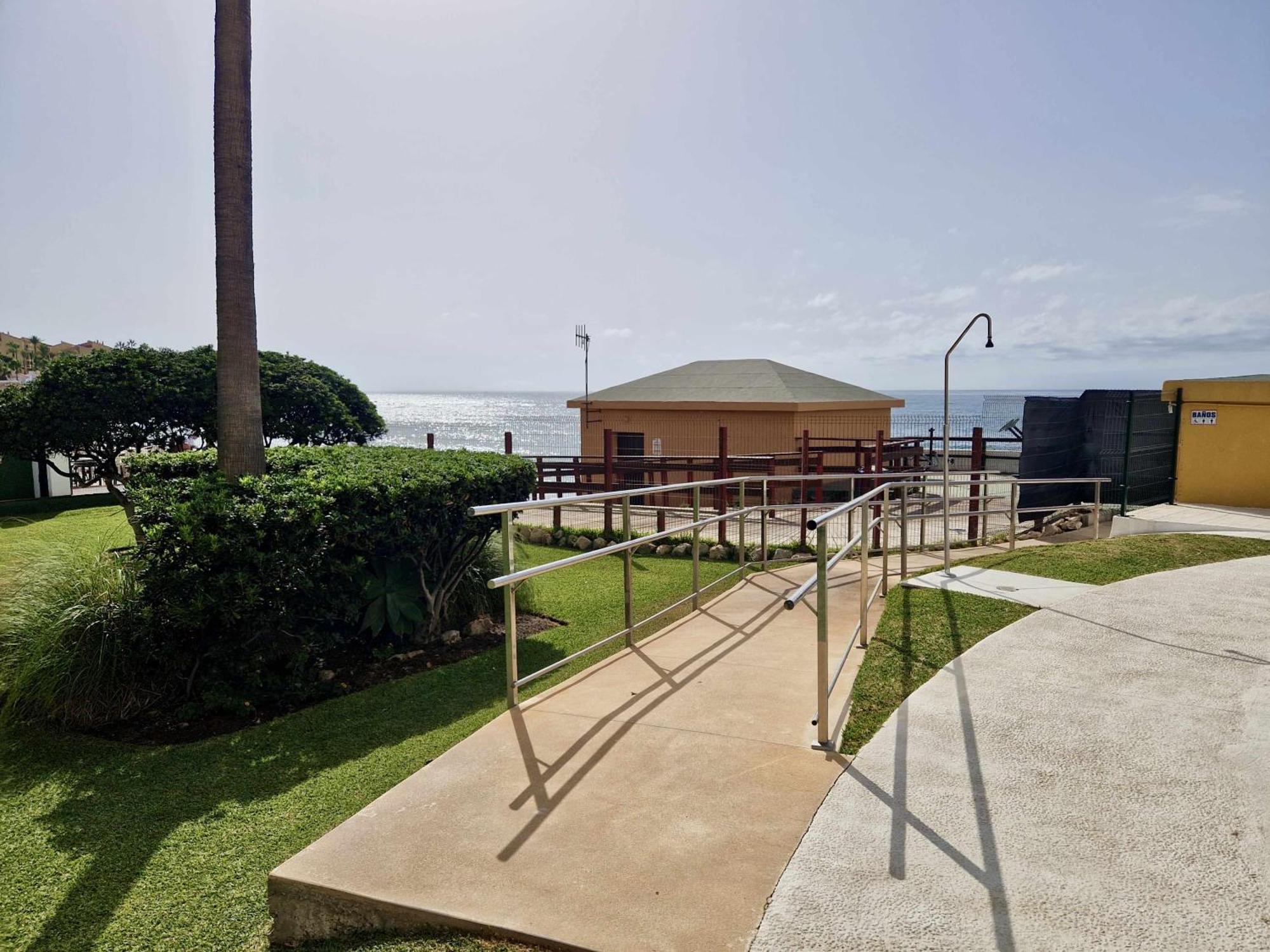 Апартаменти Sr Almirante 1ª Linea De Playa Sitio de Calahonda Екстер'єр фото